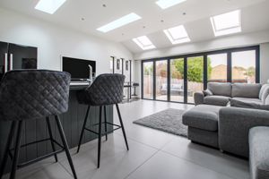 Photo 16- click for photo gallery